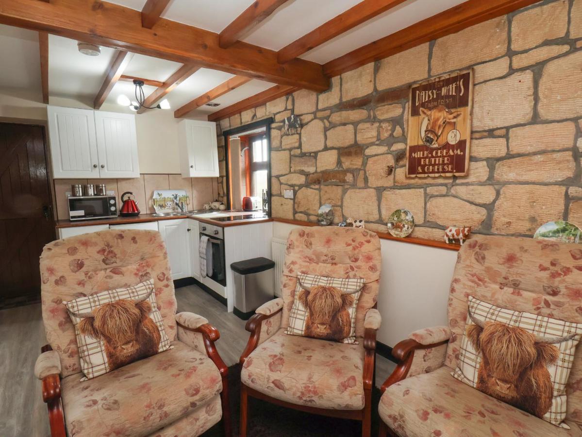 Cow Byre Cottage Whitby Exterior photo